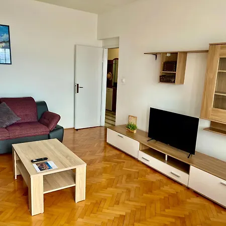 Marija By The Sea * Dugi Rat